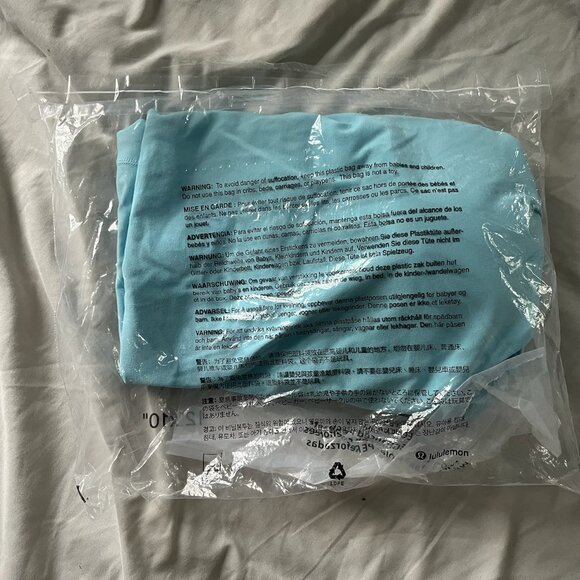 Lulu Lemon Align Waist-Length Tank Top - Picture 4 of 4